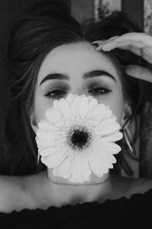 black-and-white-portrait-UJUA8FN.jpg